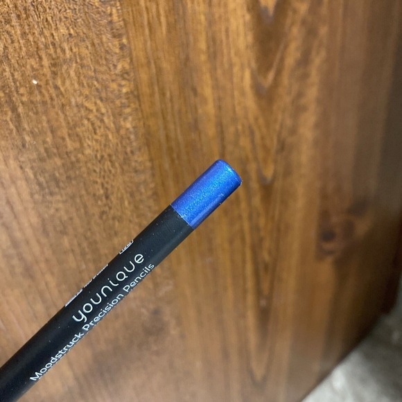 Younique Moodstruck Precision Pencil Eyeliner Polar New Eye Liner Rare - Picture 2 of 4